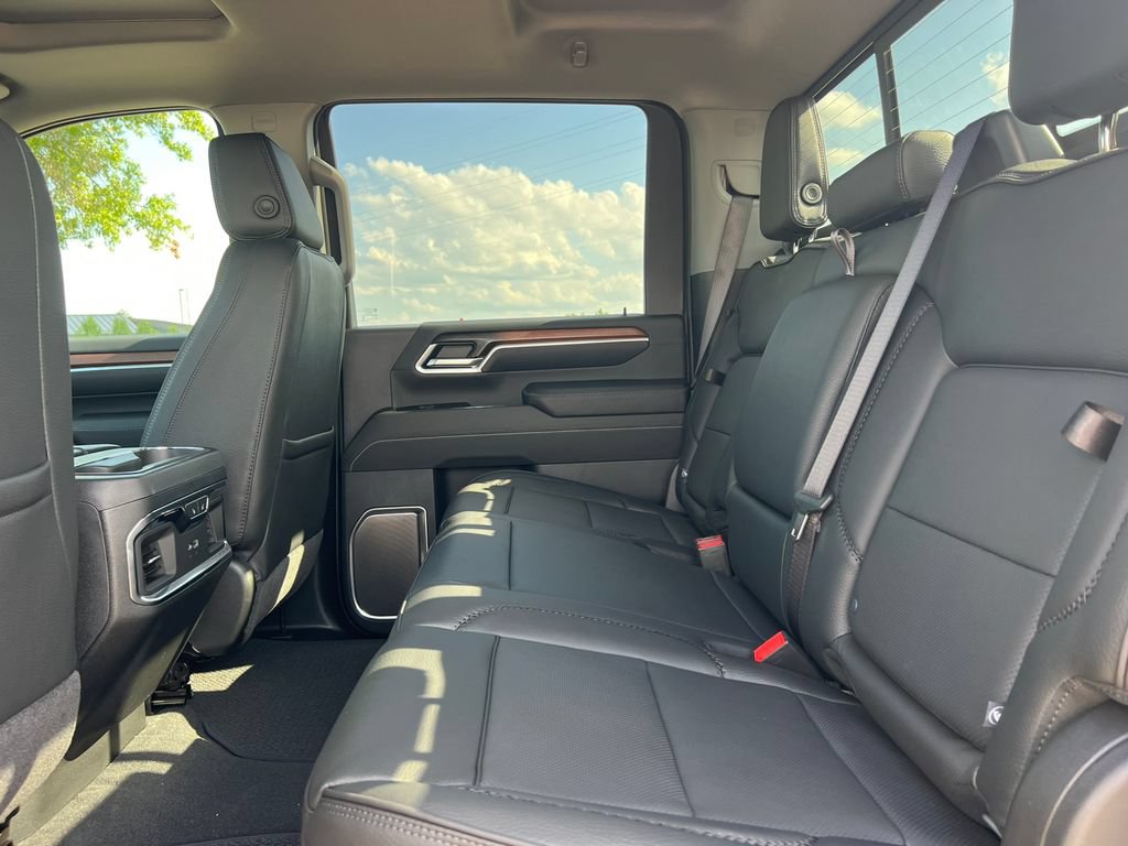 New 2026 GMC Sierra 2500 Denali w/ Denali Reserve Package AWD/4WD image 5