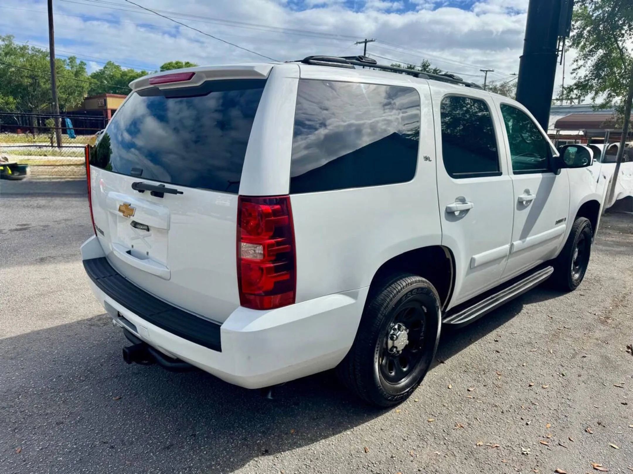 Used 2014 Chevrolet Tahoe 2WD image 5