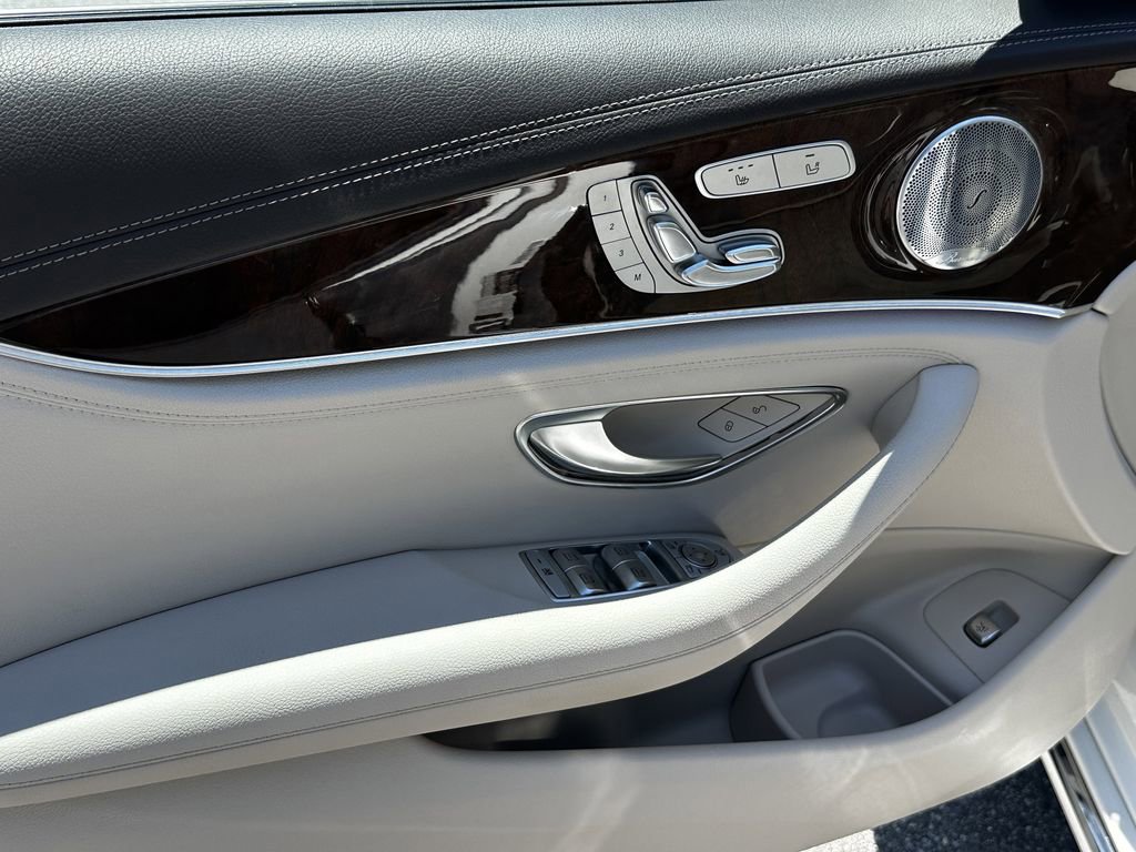Used 2018 Mercedes-Benz E 300 image 11