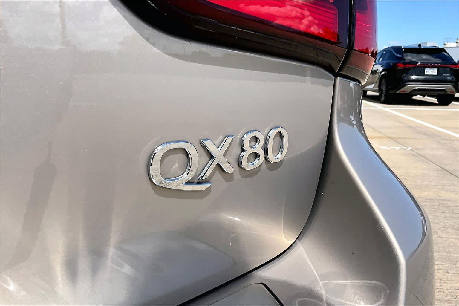 Used 2023 INFINITI QX80 Sensory w/ Cargo Package RWD image 10