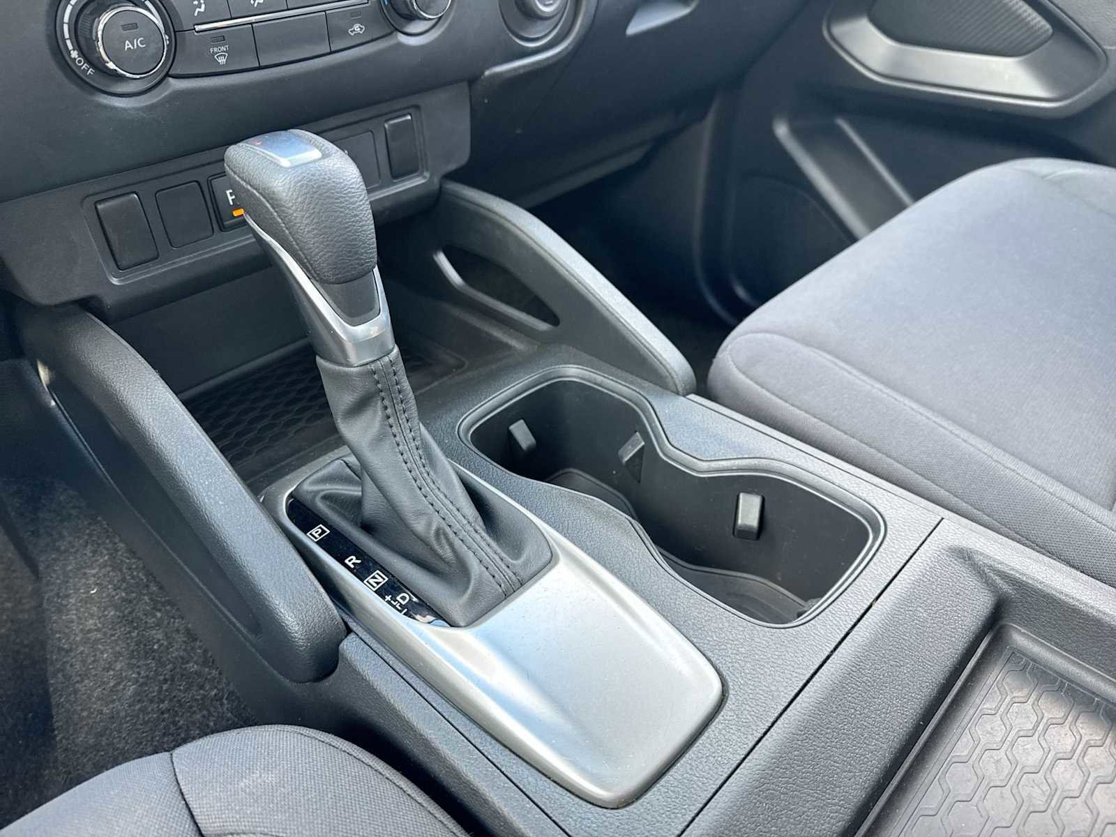 Used 2022 Nissan Frontier S w/ Technology Package image 28