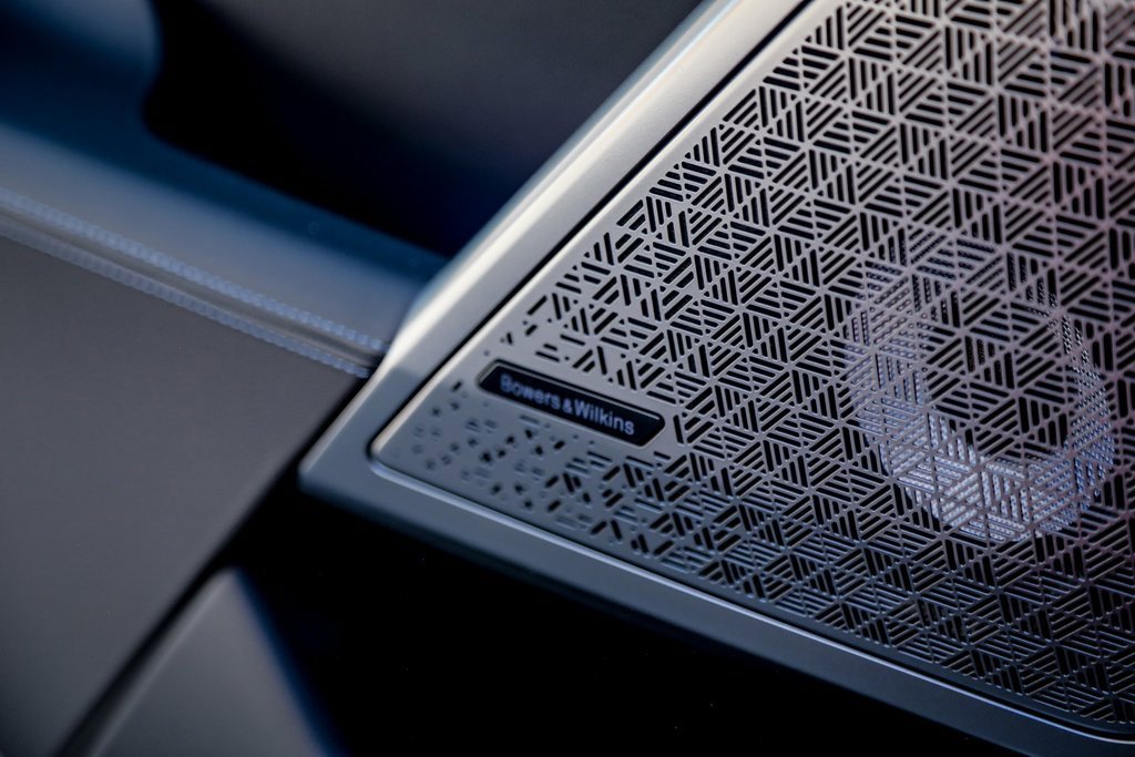 Used 2026 BMW M5 w/ Carbon Package image 36