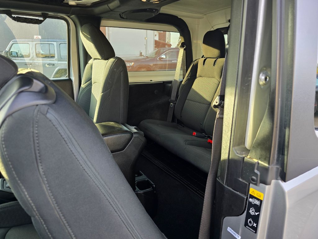 Used 2021 Jeep Wrangler Sport AWD/4WD image 16