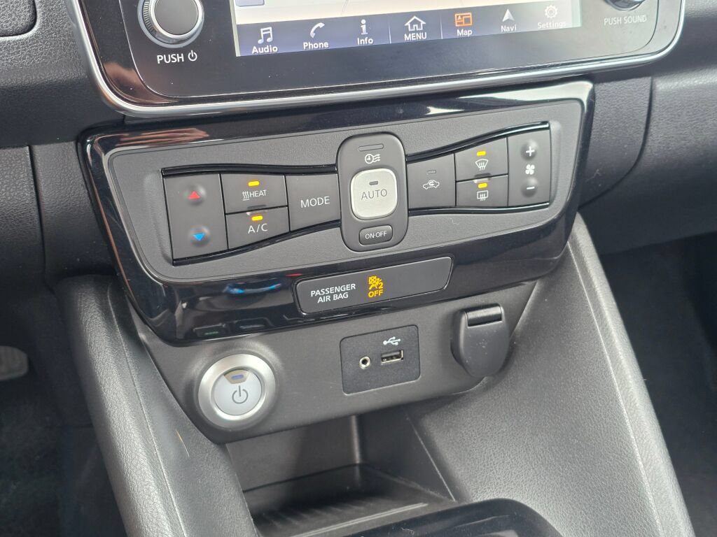 Used 2018 Nissan Leaf SV w/ Protection Package FWD image 25