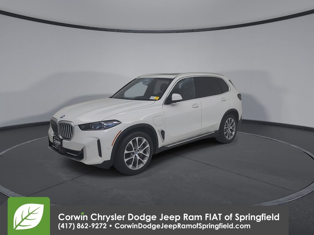 Used 2025 BMW X5 xDrive50e AWD/4WD image 7