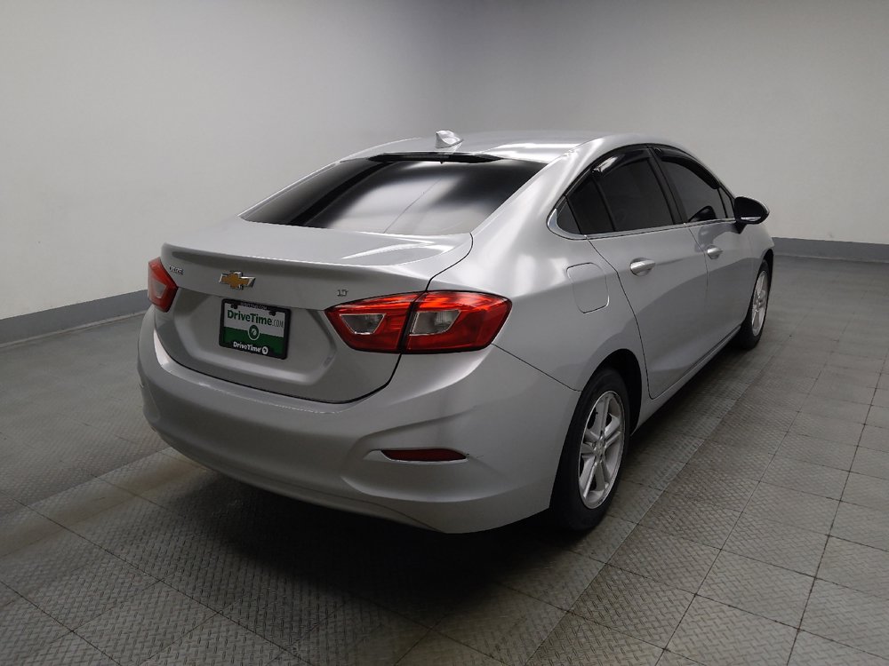 Used 2018 Chevrolet Cruze LT FWD image 9
