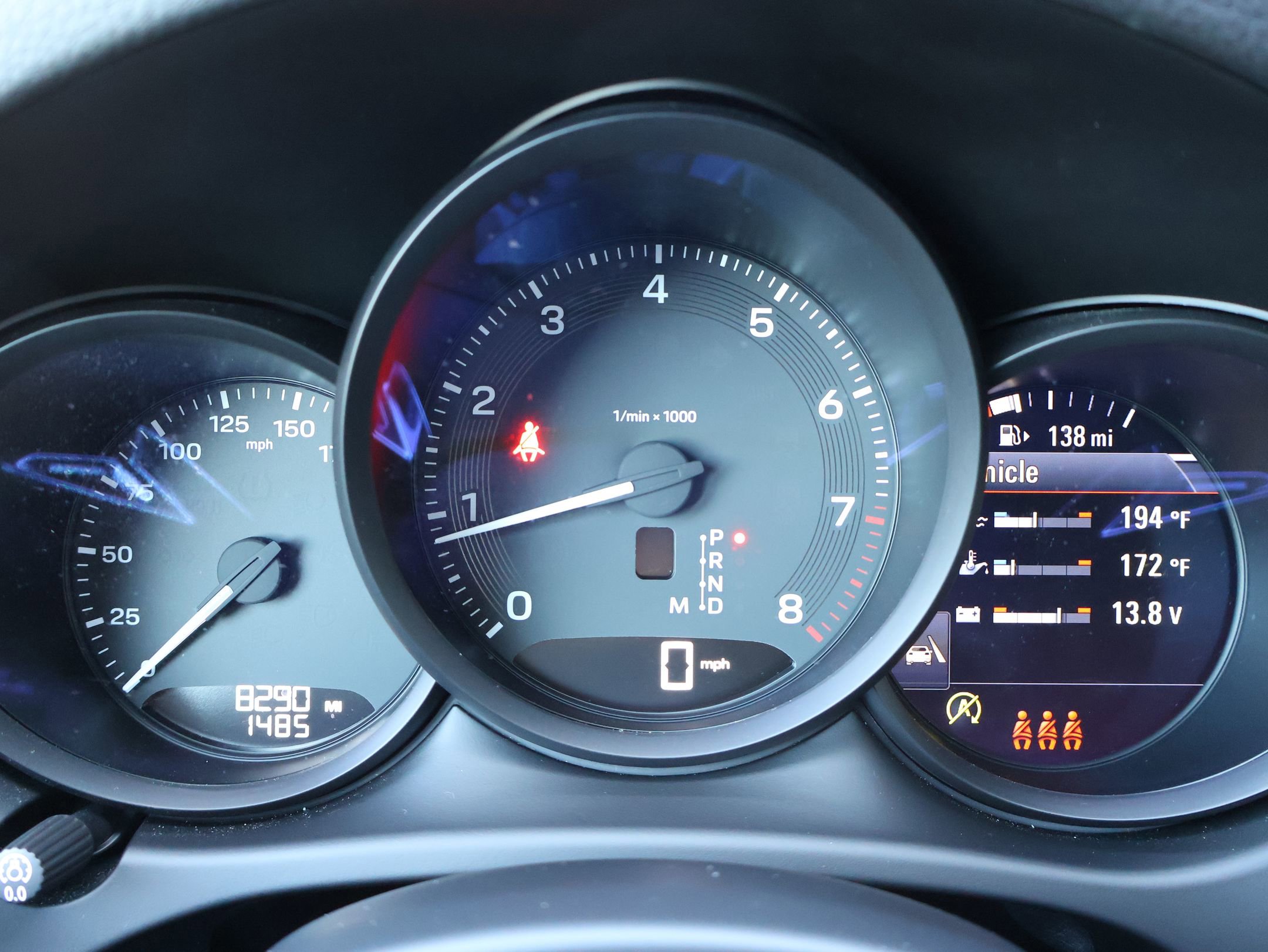 Certified 2026 Porsche Macan AWD/4WD image 17