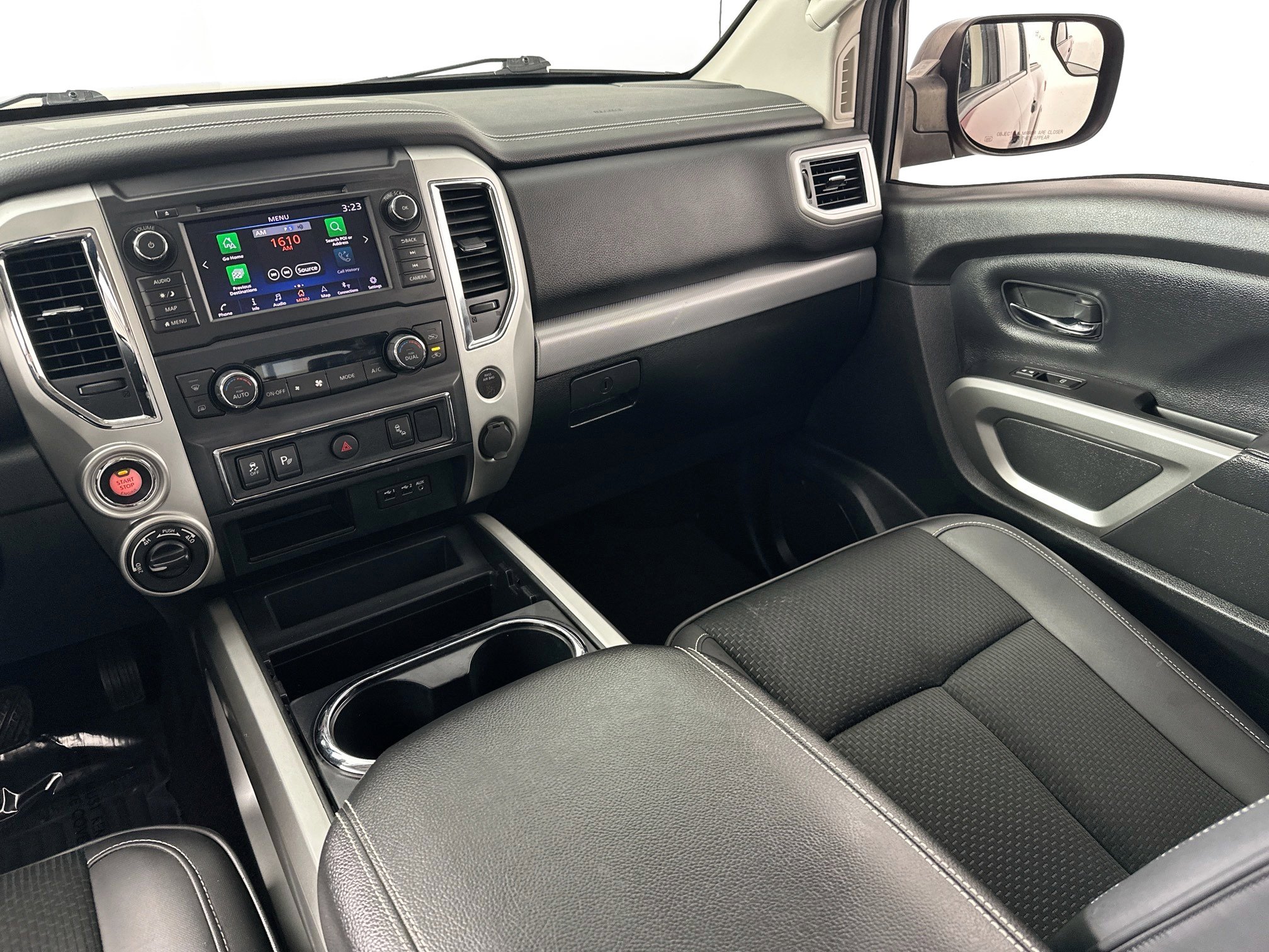 Used 2019 Nissan Titan PRO-4X image 22