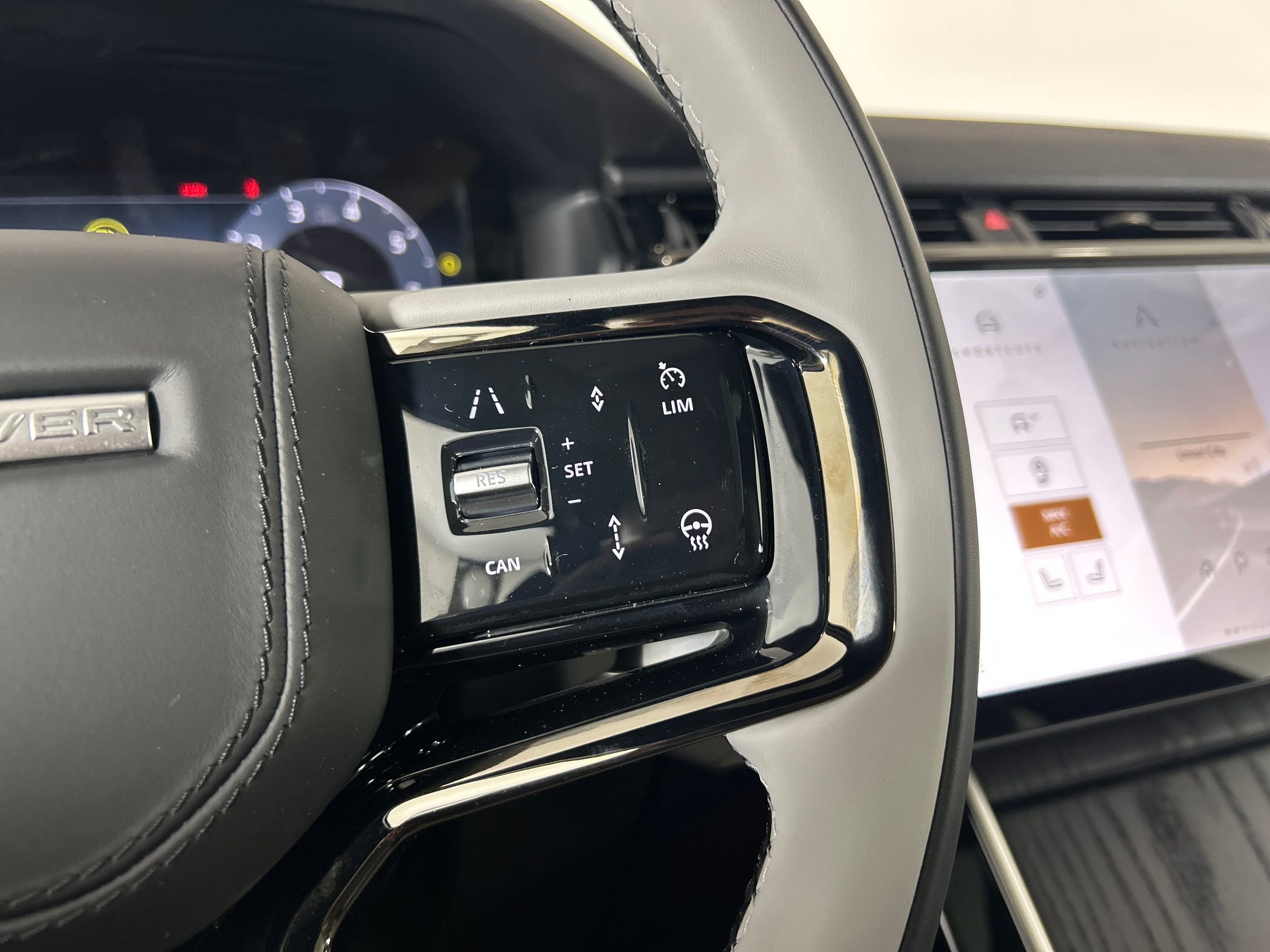 New 2026 Land Rover Range Rover Velar S image 22