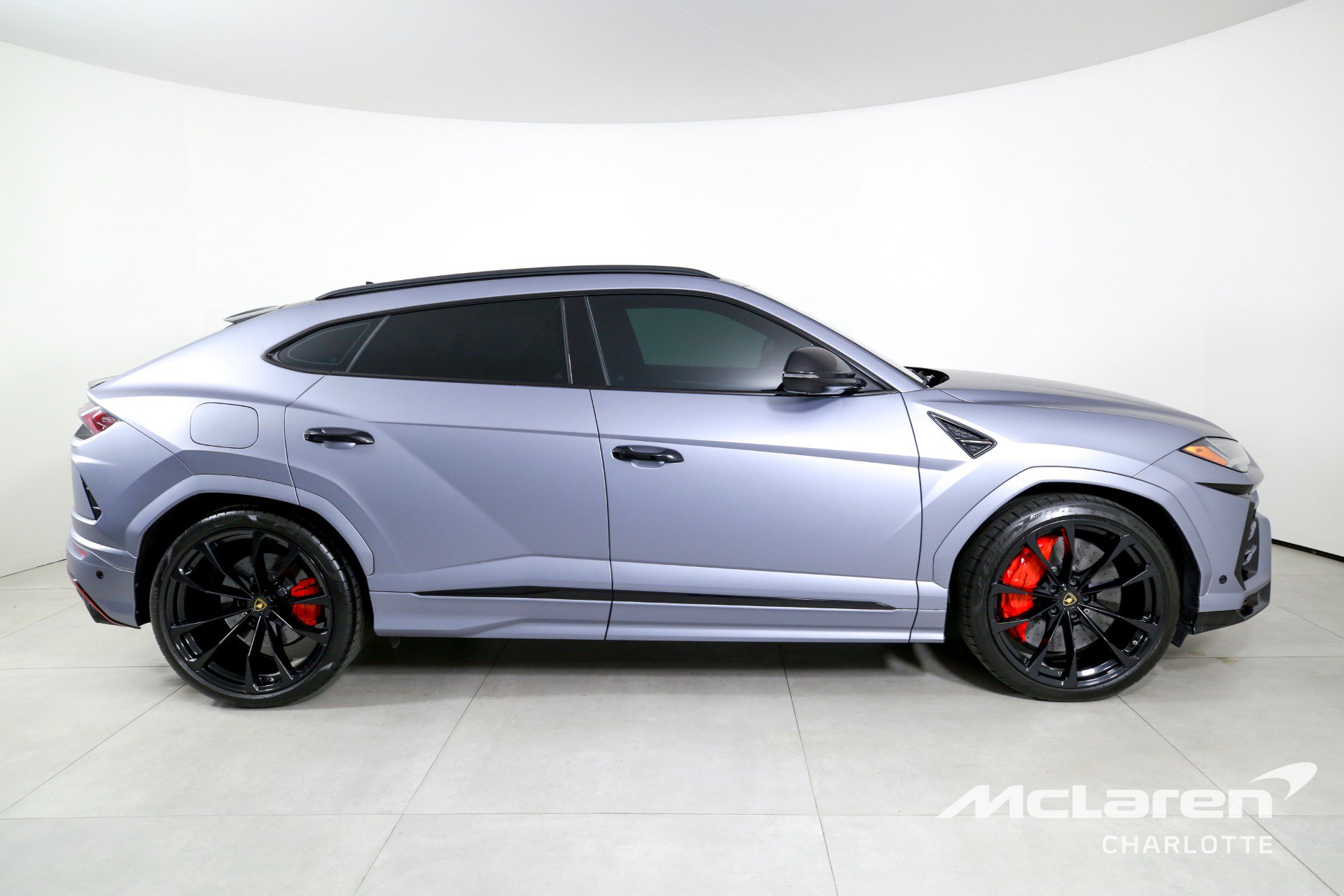 Used 2019 Lamborghini Urus image 9