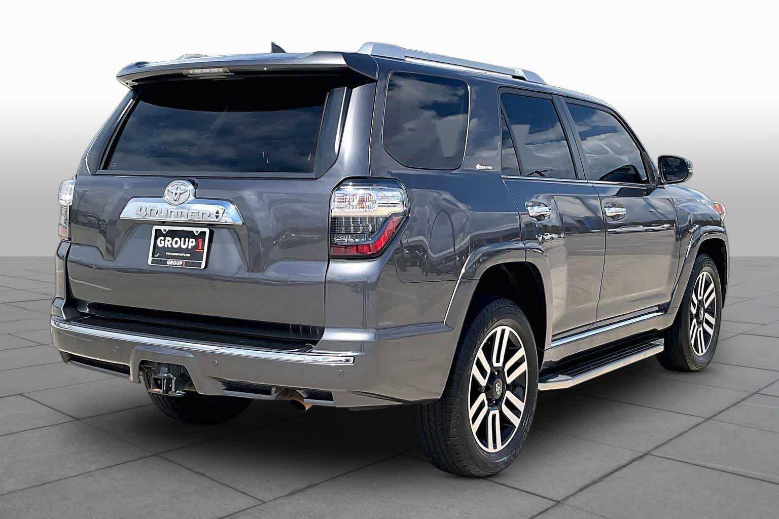Used 2021 Toyota 4Runner Limited AWD/4WD image 23