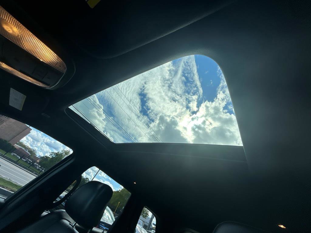 Used 2017 Jeep Grand Cherokee Limited image 20