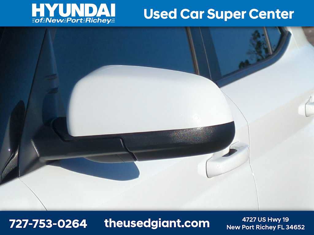 Used 2026 Hyundai Venue SE FWD image 11