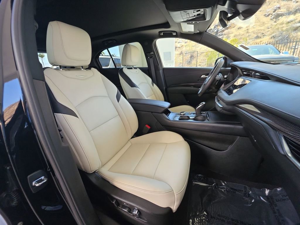 Used 2023 Cadillac XT4 Sport FWD image 29