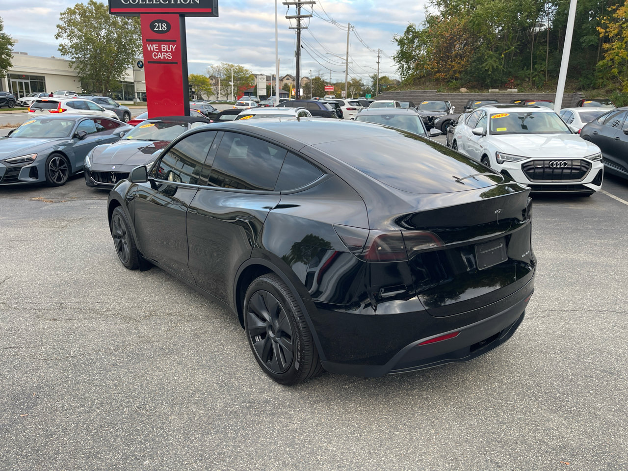 Used 2024 Tesla Model Y Long Range image 9