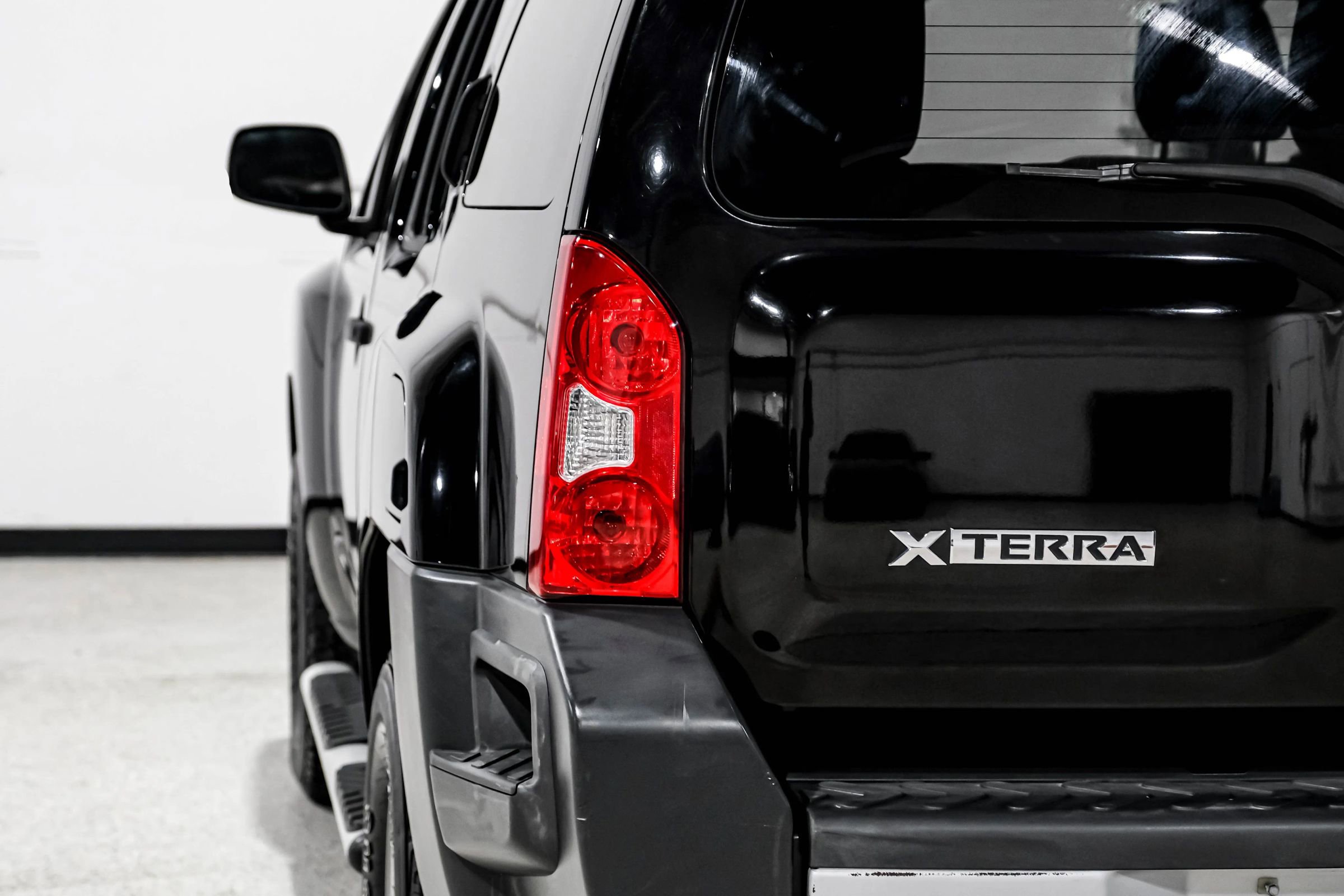 Used 2015 Nissan Xterra X AWD/4WD image 46