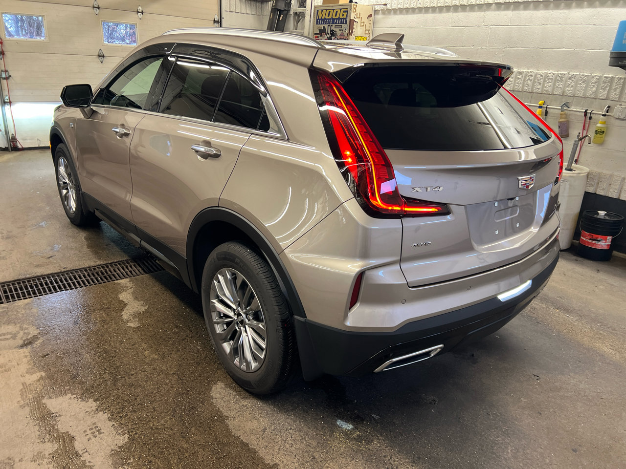 Used 2024 Cadillac XT4 Premium Luxury w/ Active Safety Package image 6