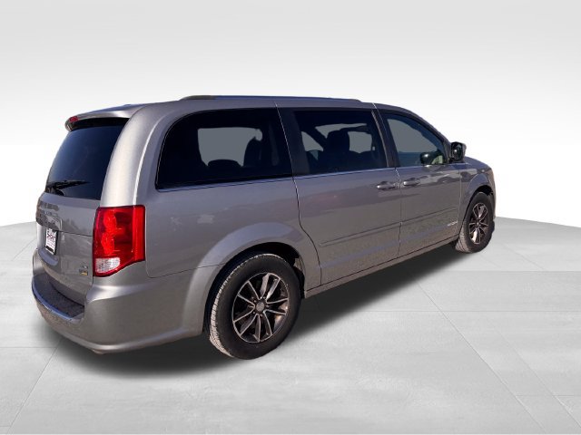Used 2017 Dodge Grand Caravan SXT FWD image 22