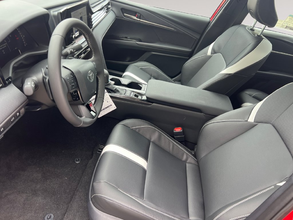New 2026 Toyota Camry SE FWD image 9