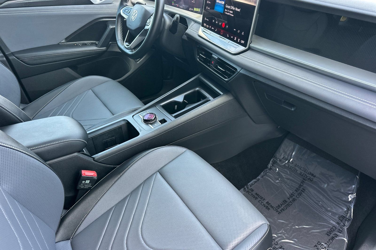 Used 2025 Volkswagen Tiguan SE FWD image 20