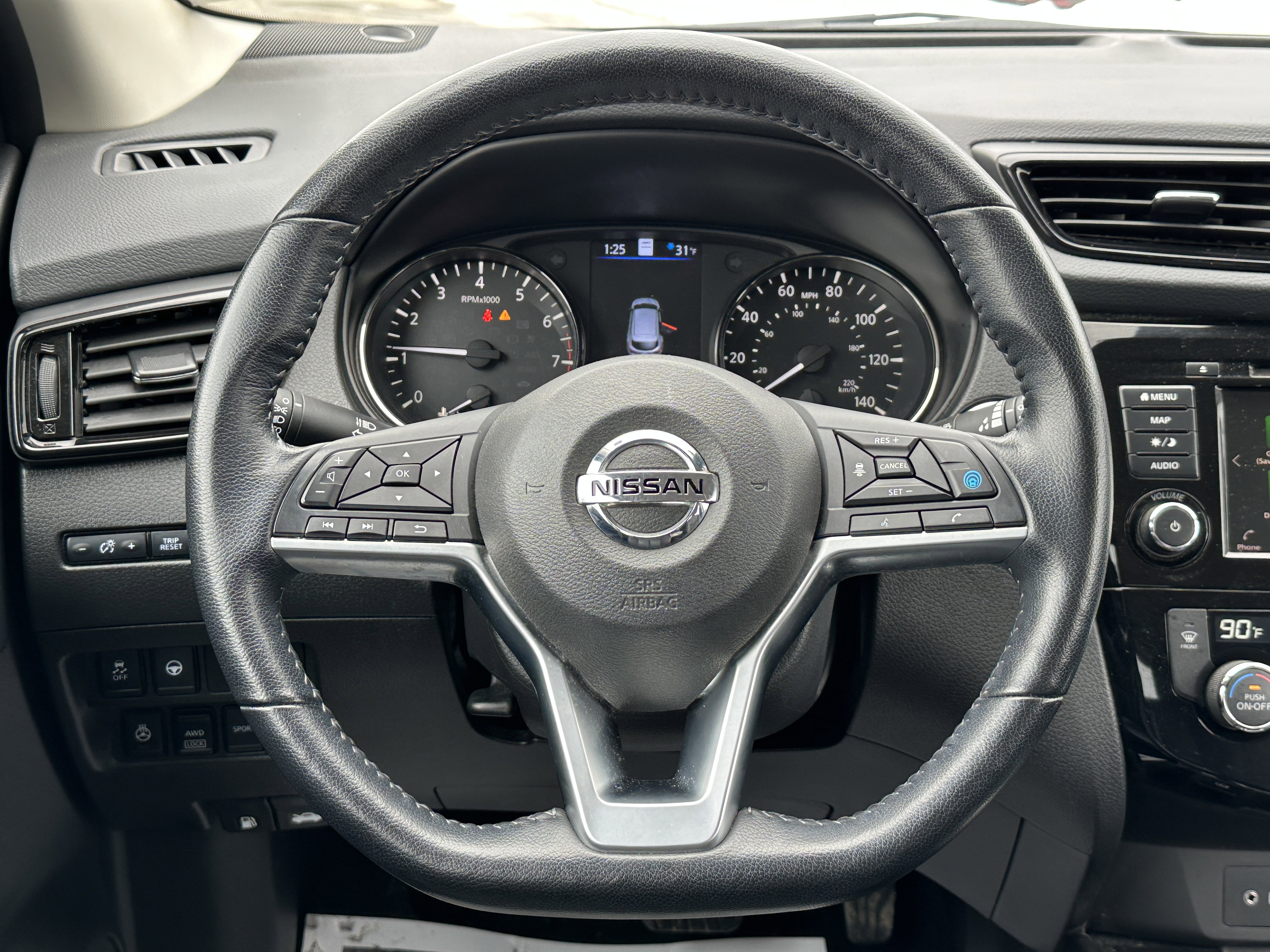 Used 2022 Nissan Rogue Sport SL image 18