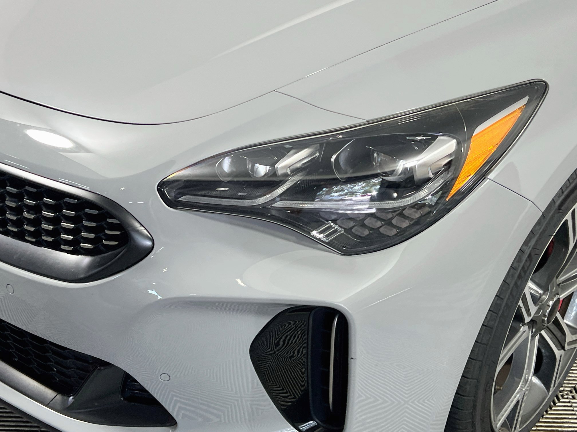 Used 2021 Kia Stinger GT2 AWD/4WD image 12