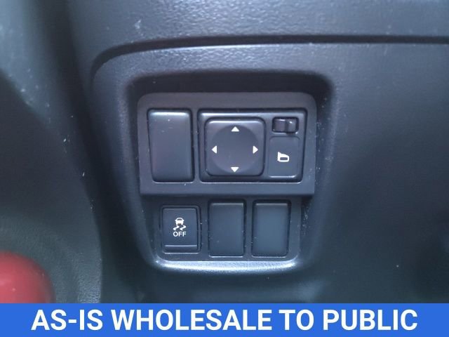 Used 2014 Nissan Juke S image 10