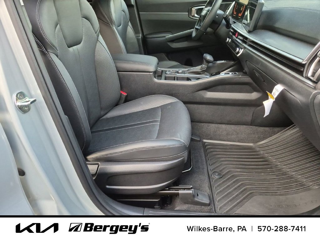 Certified 2026 Kia Sorento S w/ S Panoramic Sunroof Package AWD/4WD image 36