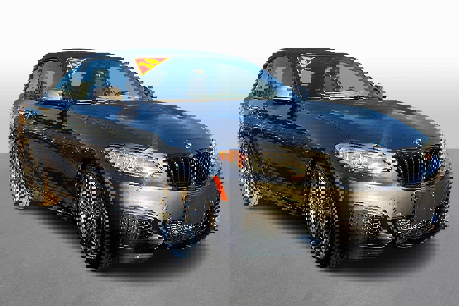 Used 2016 BMW M235i Coupe image 10