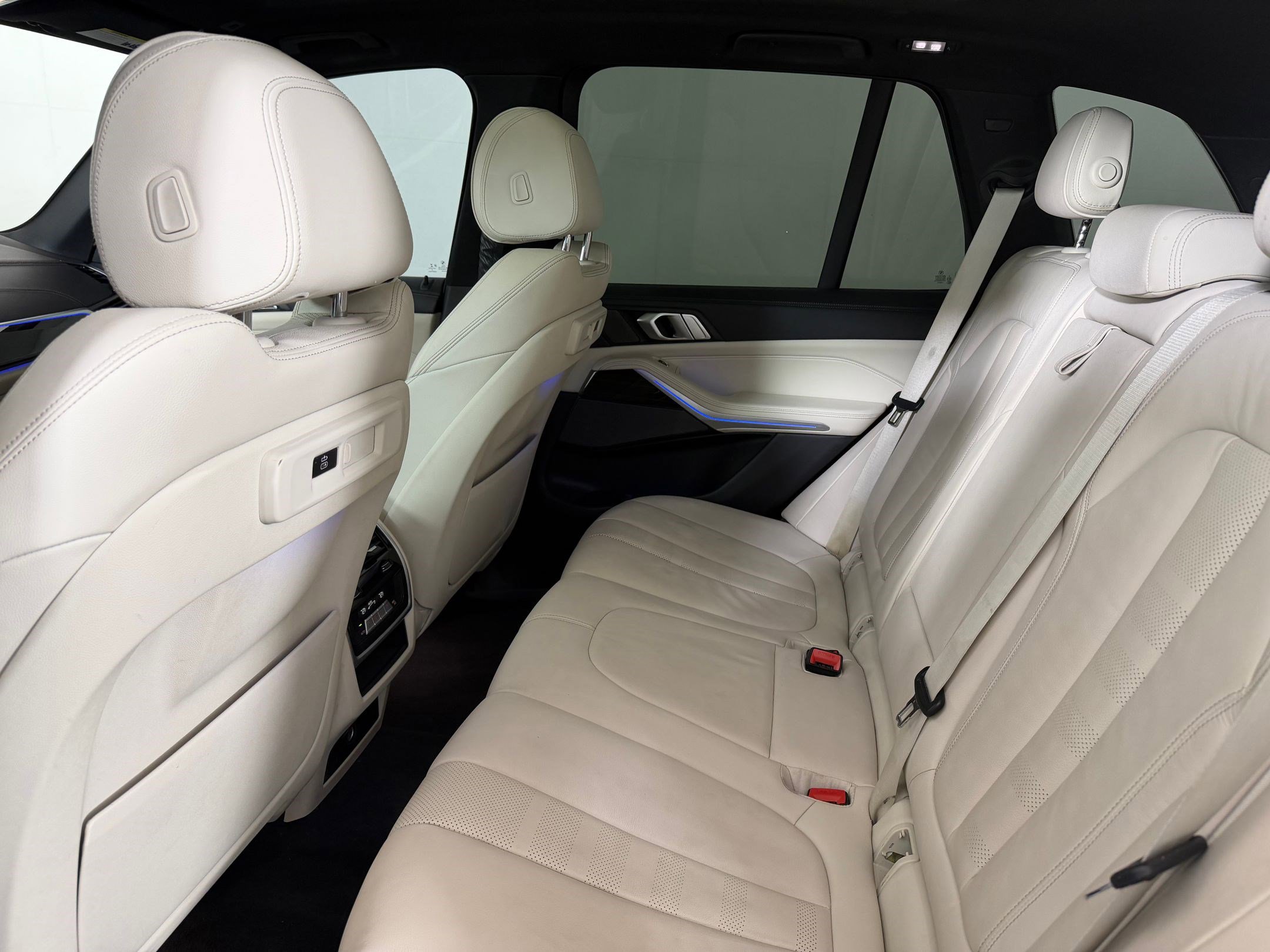 Used 2020 BMW X5 sDrive40i w/ M Sport Package RWD image 23