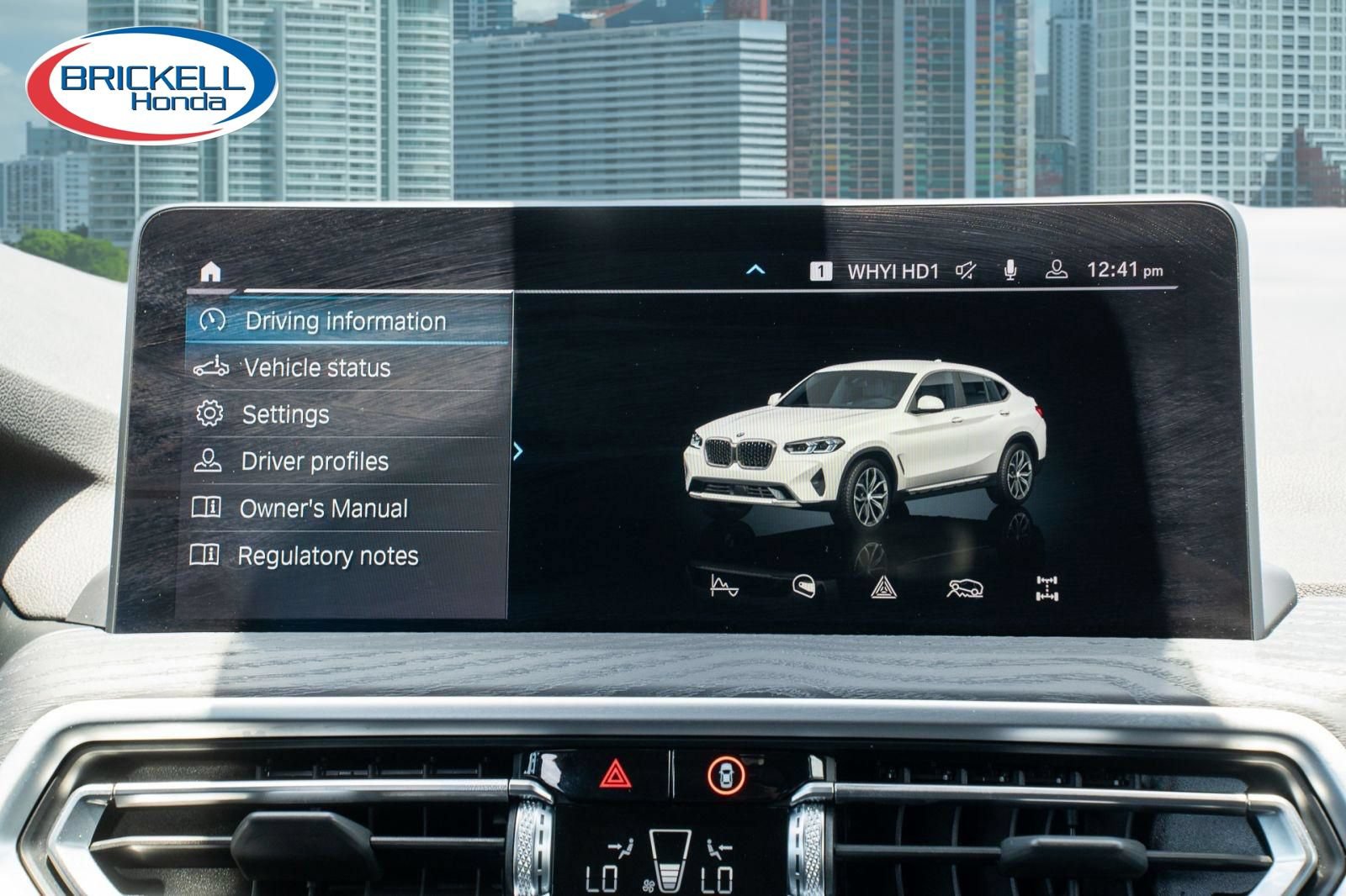 Used 2025 BMW X4 xDrive30i AWD/4WD image 23