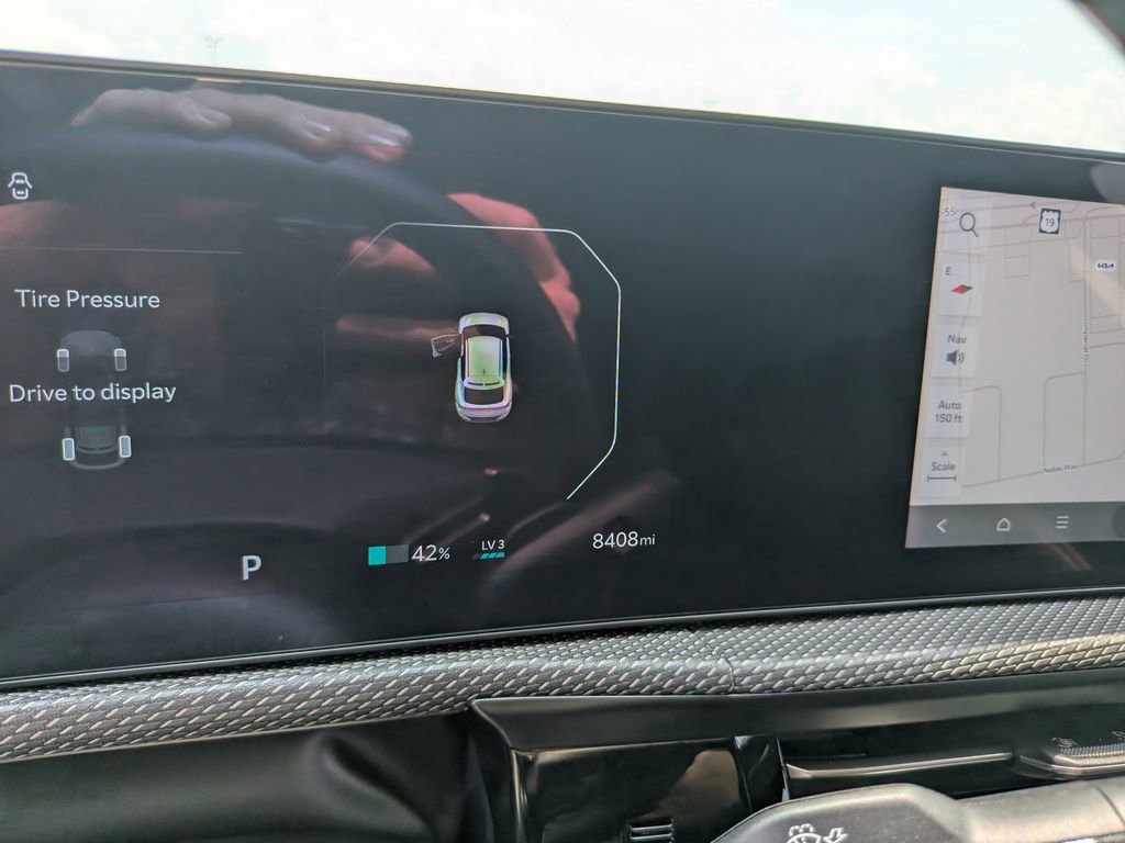 Certified 2025 Kia EV6 Wind RWD image 37