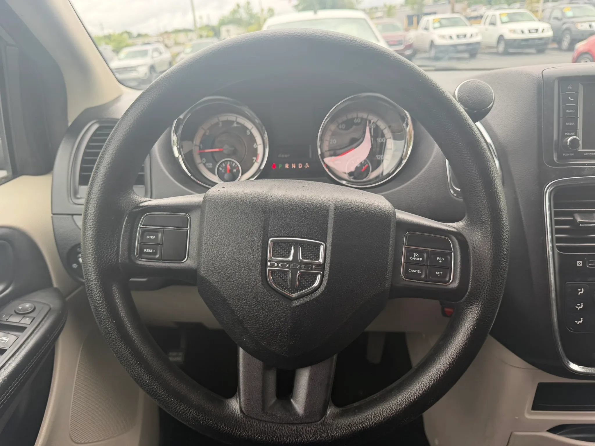 Used 2017 Dodge Grand Caravan SE w/ Power Window Group FWD image 16