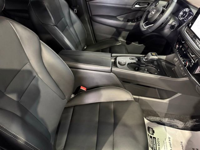 Certified 2022 Nissan Rogue SL w/ SL Premium Package AWD/4WD image 31