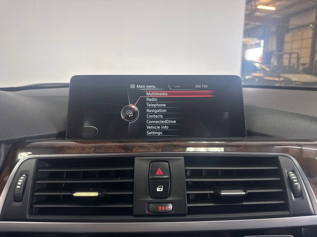 Used 2016 BMW 328i xDrive Sedan AWD/4WD image 16