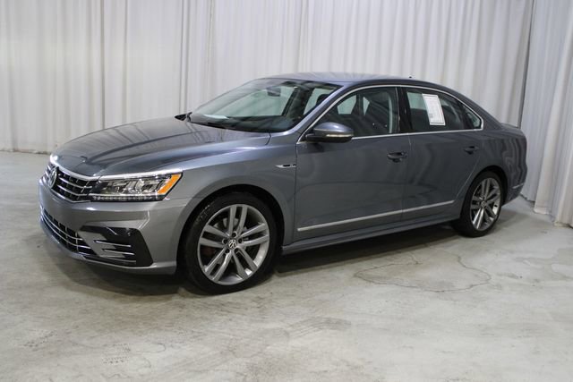 Used 2017 Volkswagen Passat 1.8T R-Line image 27