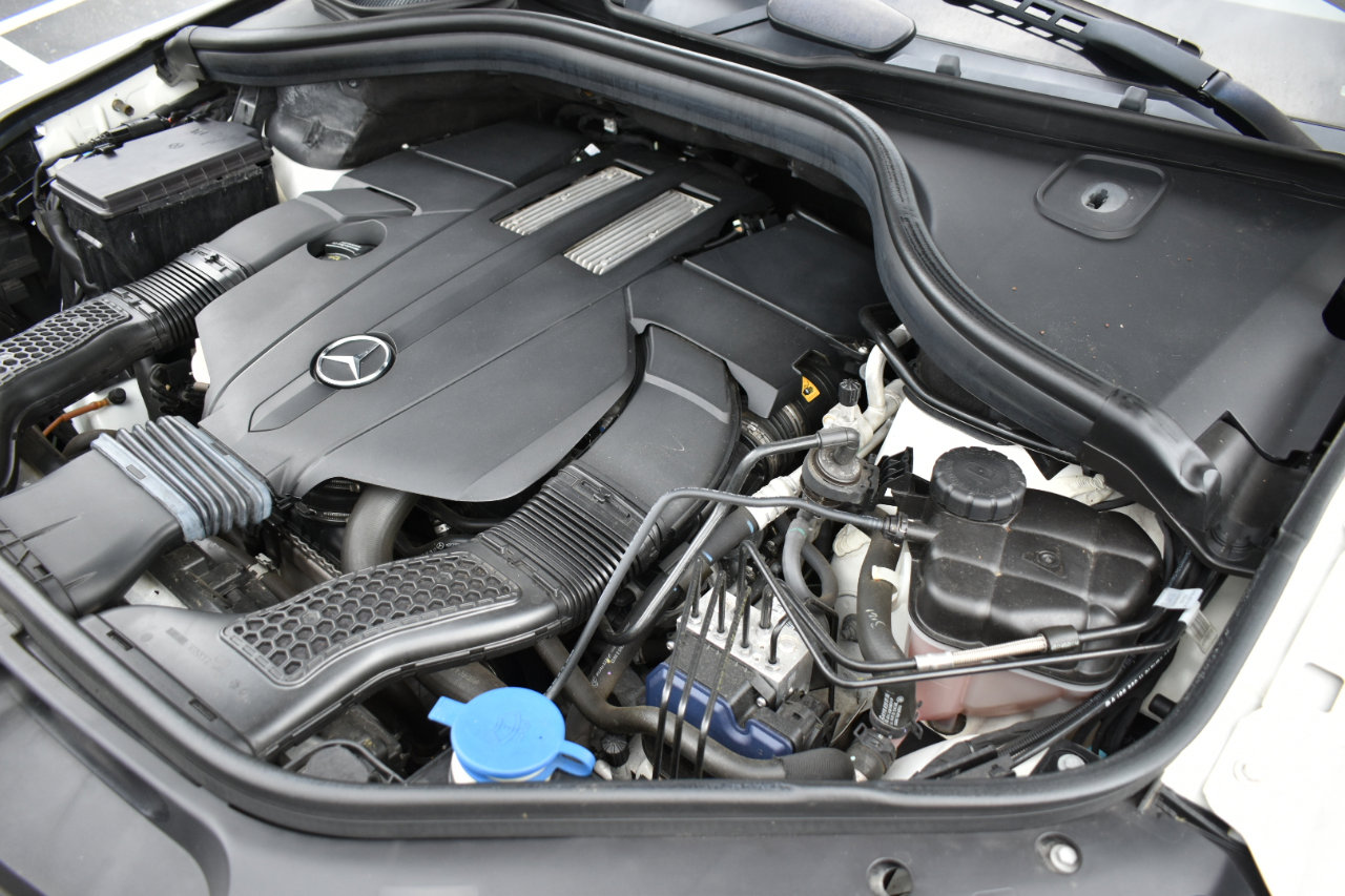 Used 2018 Mercedes-Benz GLS 450 4MATIC w/ Premium Package image 57