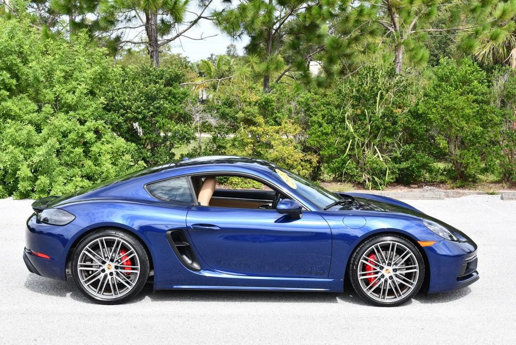 Used 2022 Porsche 718 Cayman GTS RWD image 33