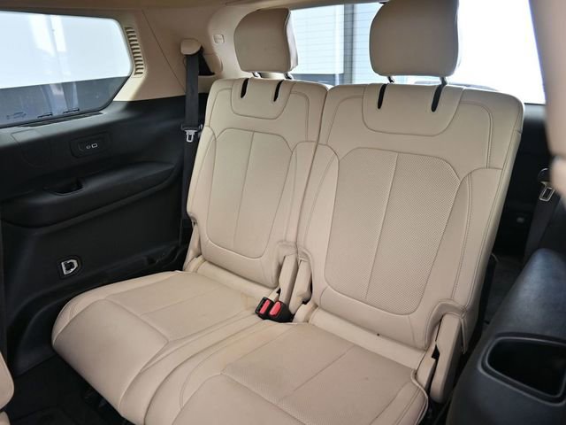 Used 2021 Jeep Grand Cherokee L Limited w/ Luxury Tech Group II image 28