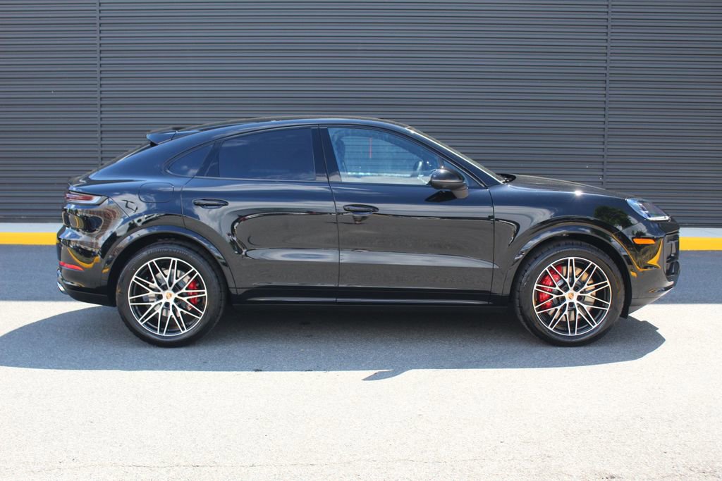 New 2026 Porsche Cayenne S image 9