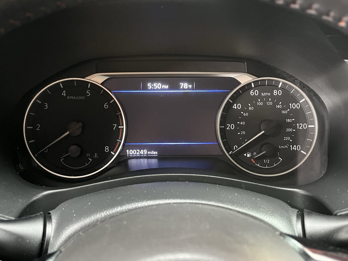 Used 2019 Nissan Altima 2.5 SR FWD image 11