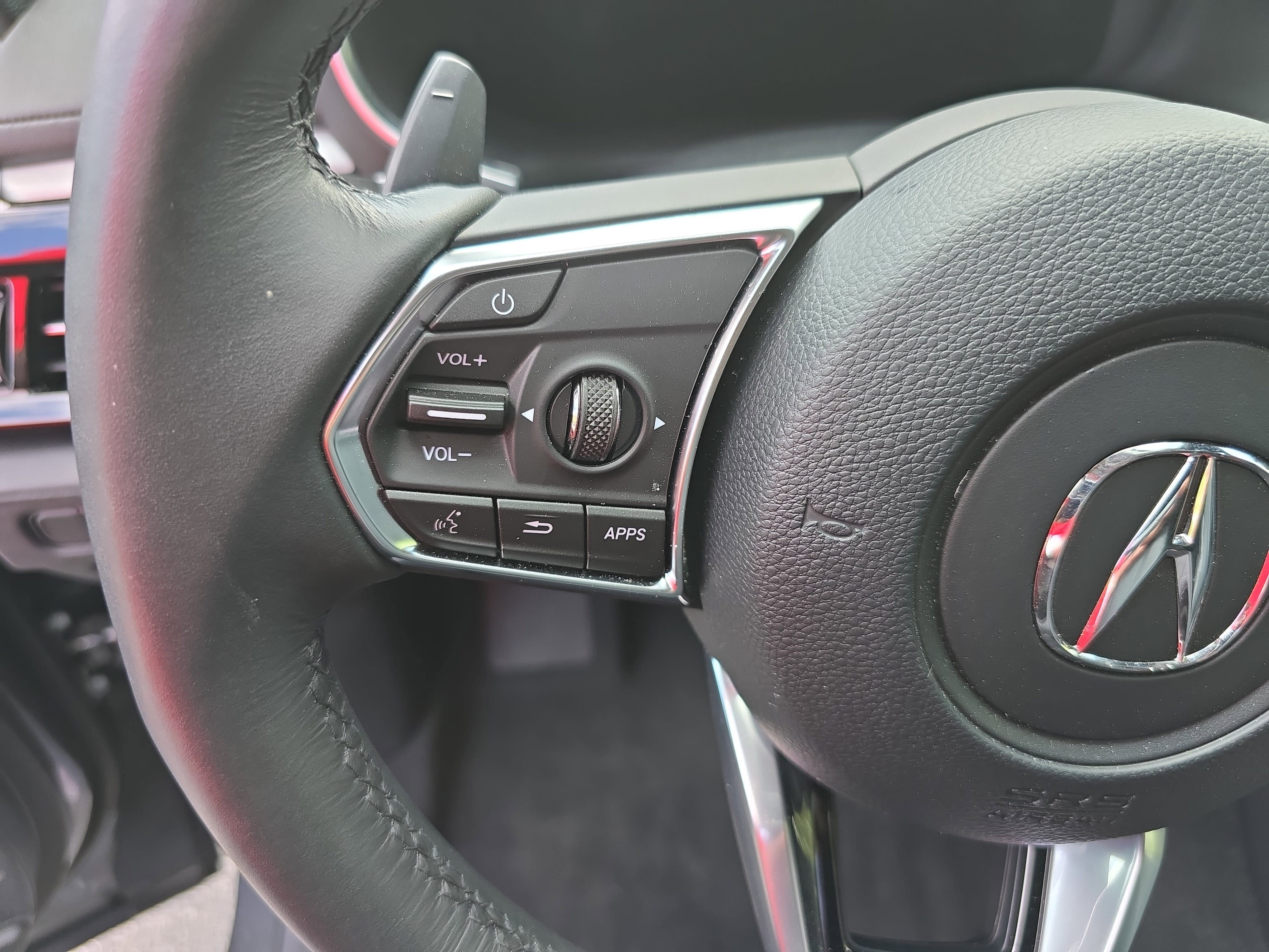 Used 2024 Acura MDX SH-AWD w/ Technology Package image 19