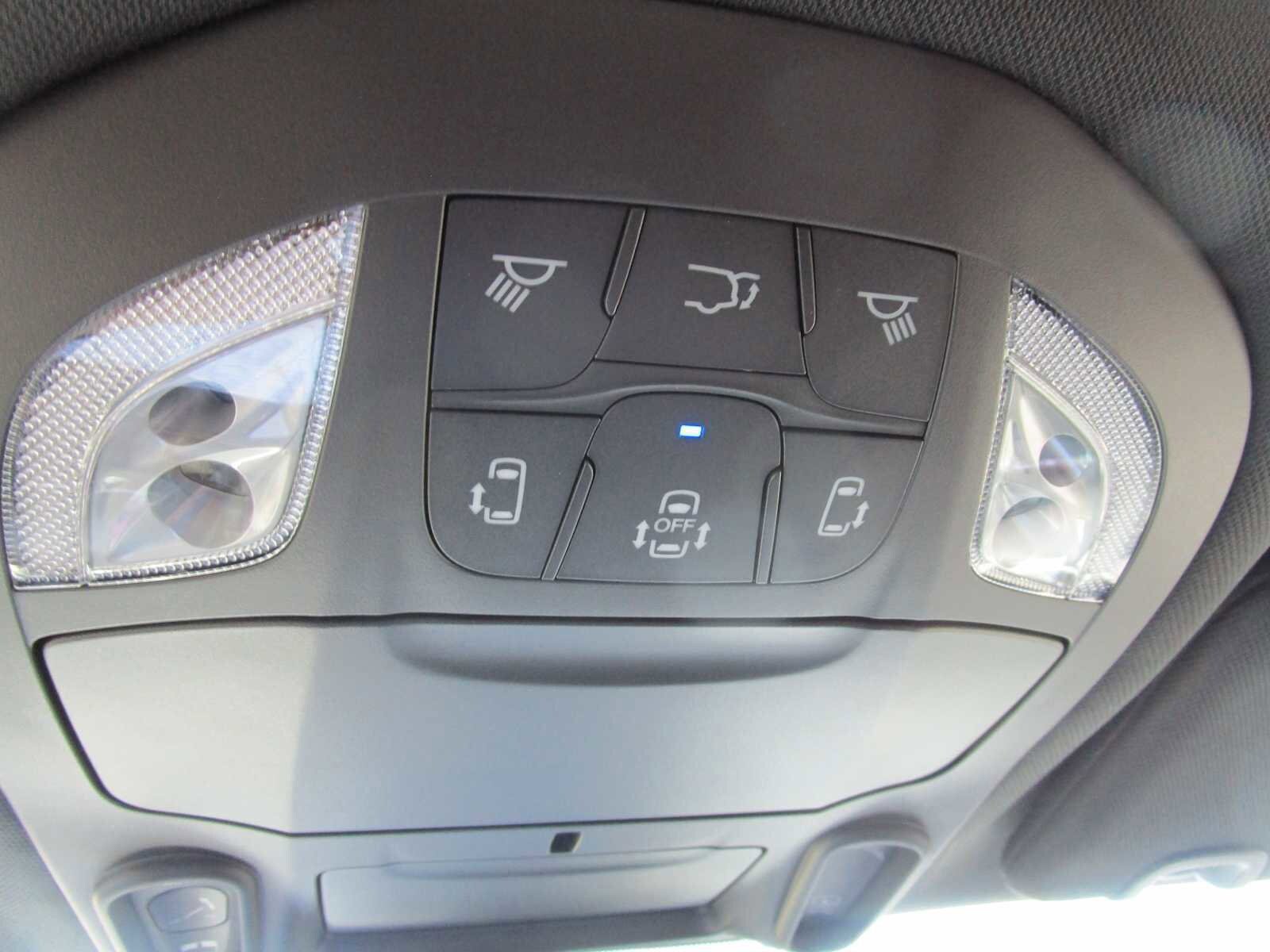New 2026 Chrysler Pacifica Limited w/ Uconnect Theater Family Group image 56
