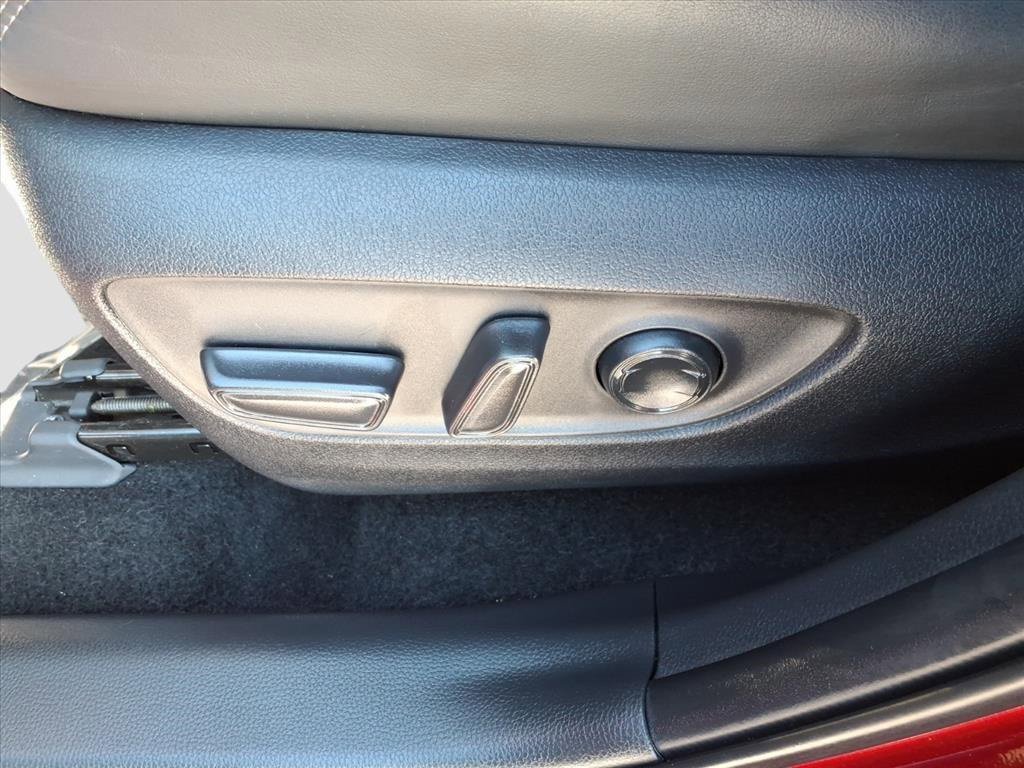 Used 2024 Toyota RAV4 XLE Premium image 18