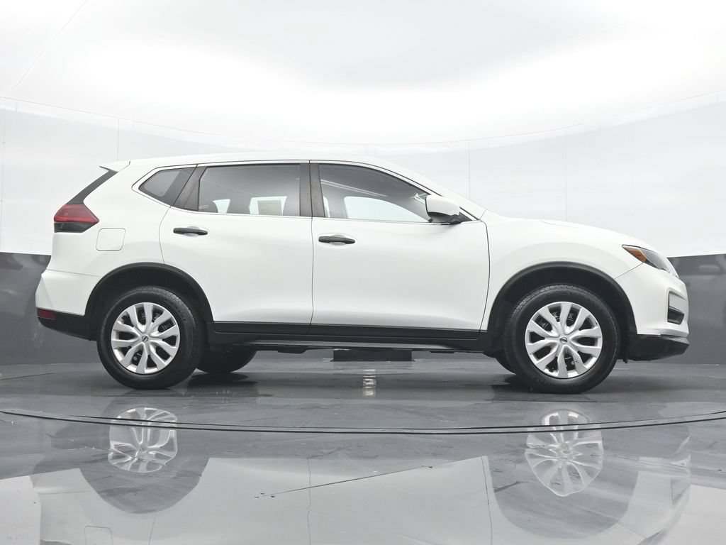 Used 2019 Nissan Rogue S AWD/4WD image 30