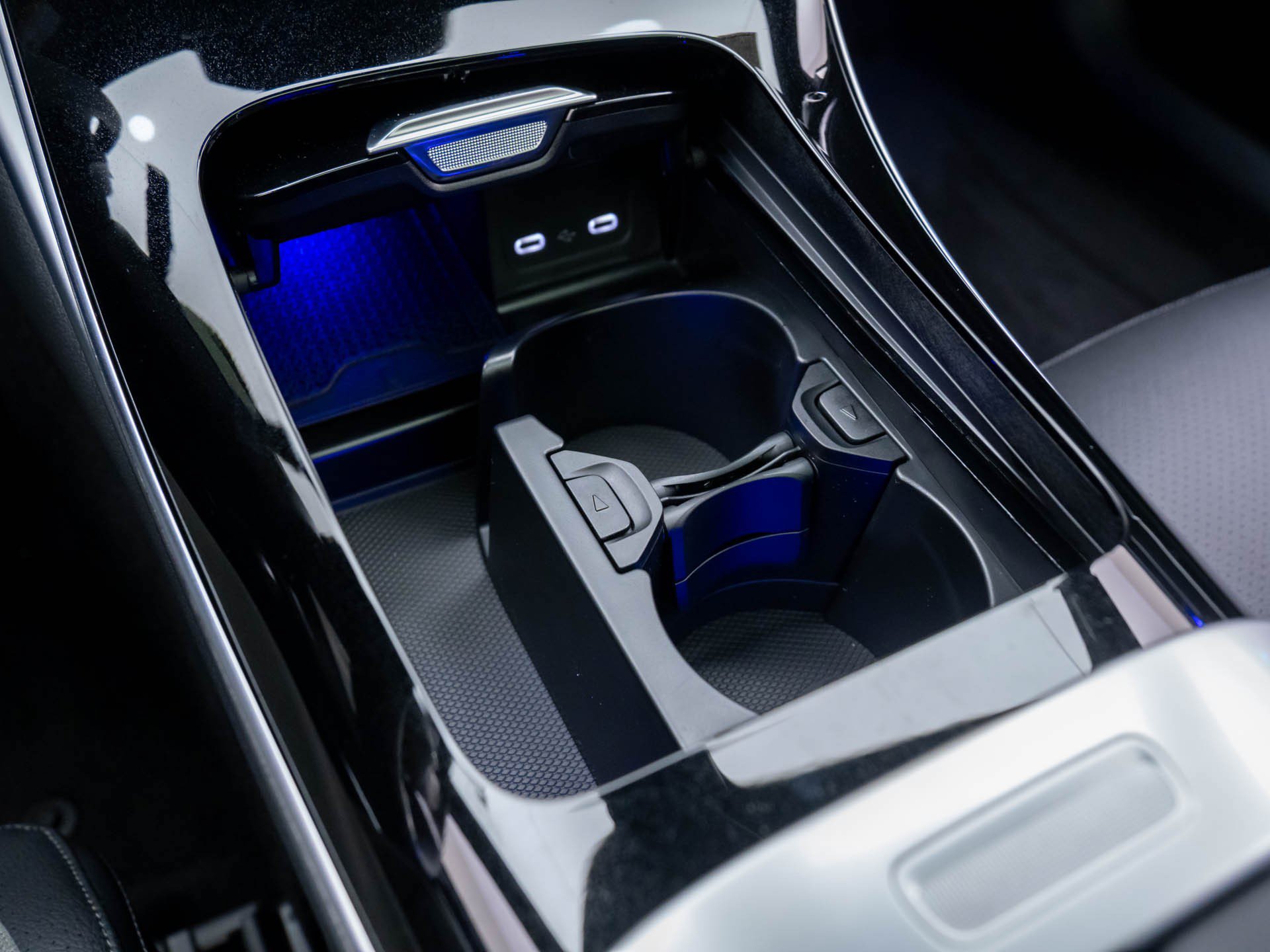 New 2026 Mercedes-Benz C 300 4MATIC Sedan image 19