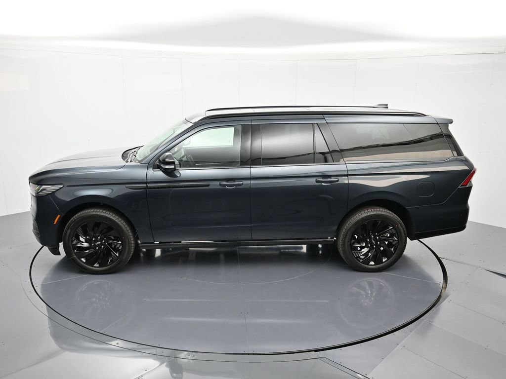 New 2026 Lincoln Navigator L Reserve w/ Jet Appearance Package image 37