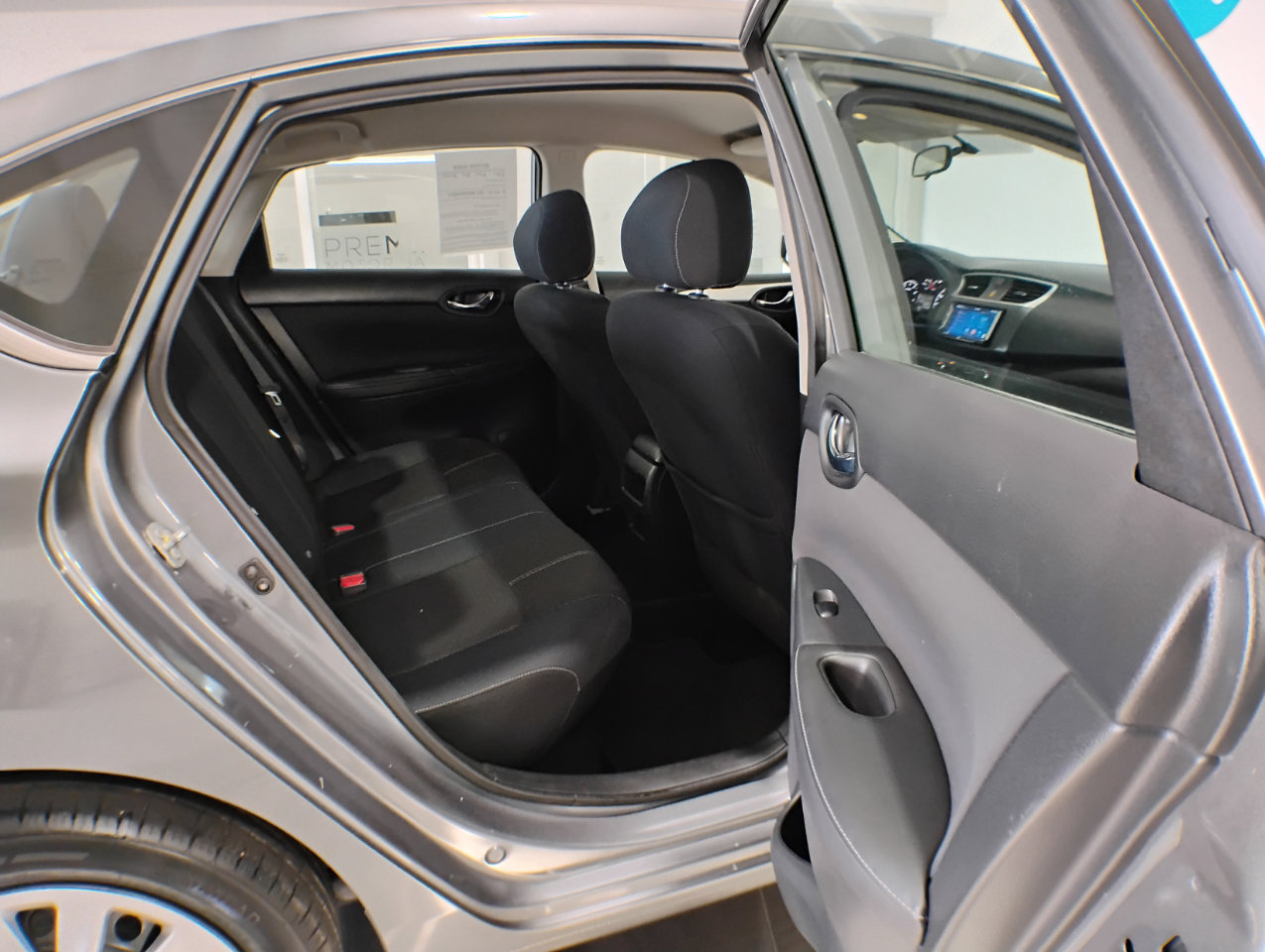 Used 2017 Nissan Sentra S image 85