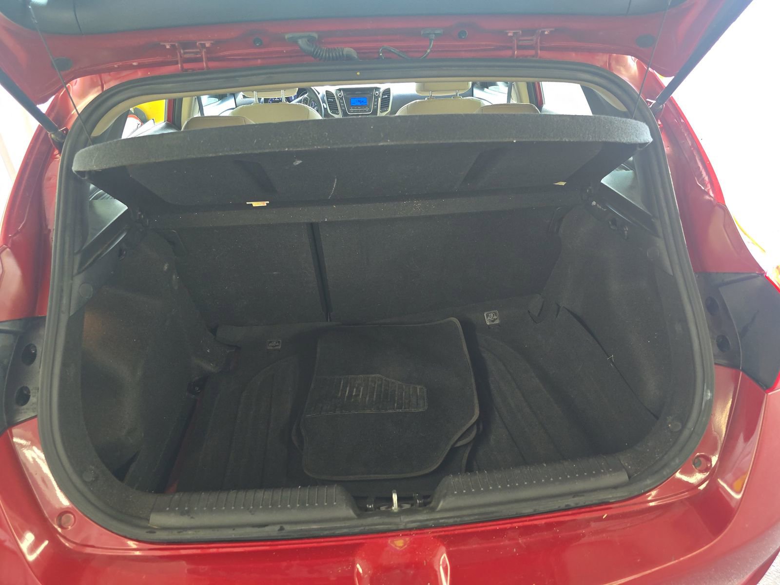 Used 2016 Hyundai Elantra GT FWD image 16