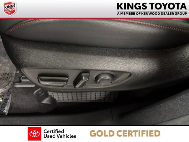 Used 2025 Toyota Sienna XSE AWD/4WD image 19